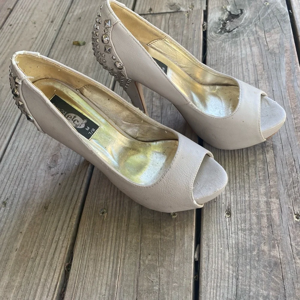 Y2K nude studded pumps stilettos - Picture 5 of 11